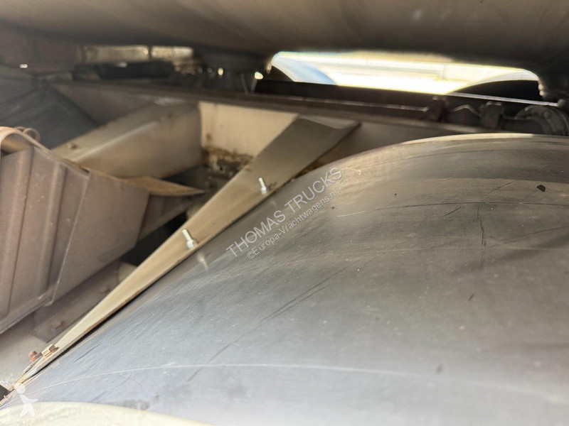 Vrachtwagen MAN 26.313, Fuel, 5 compartments,...