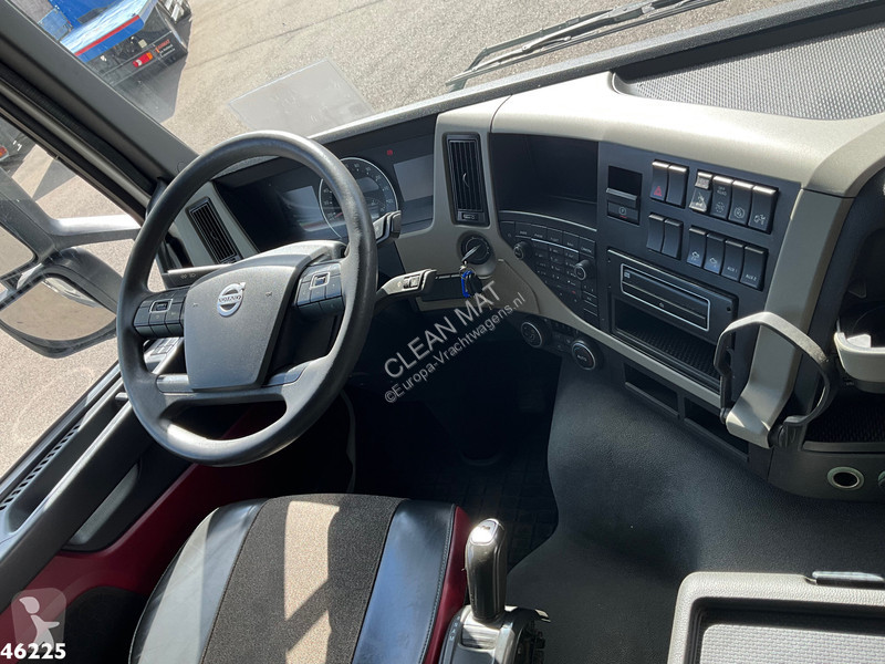 Camión Volvo 8x4 Hiab 28 Tonmeter laadkraan met...