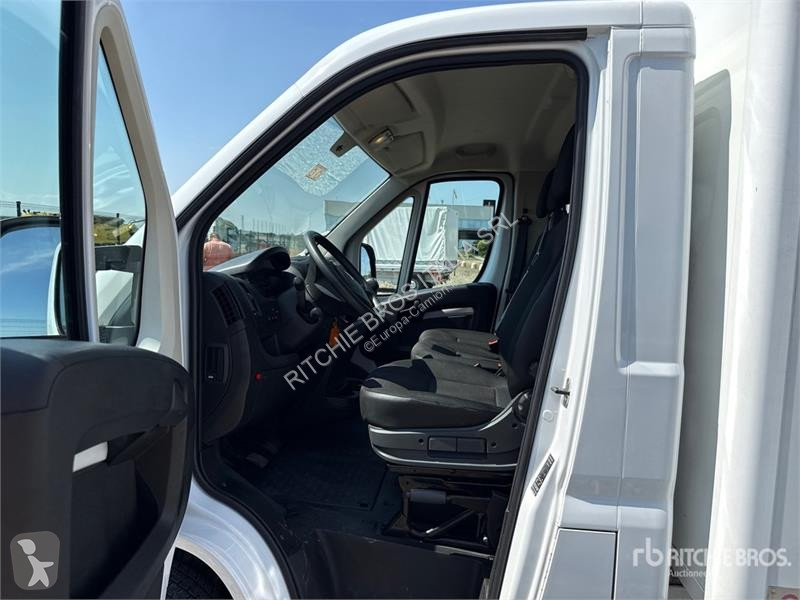 Vrachtwagen Opel 2.2