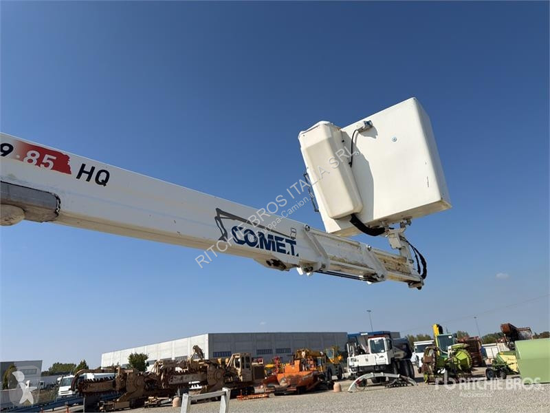 Camion Iveco 19-8,5 HQ 19 m on Iveco 35-140...