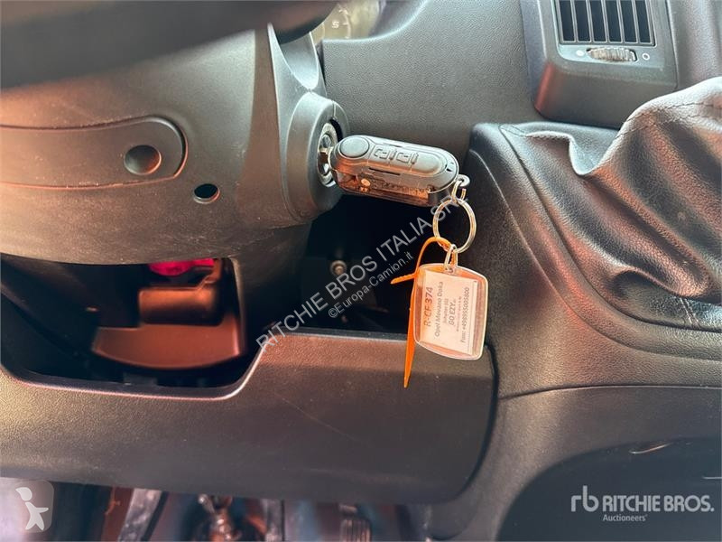 Camión Opel 2.2 103 KW DOKA PR L3