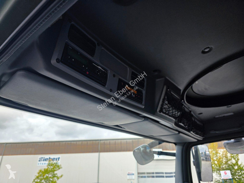 Camión Mercedes 1018 A 4x4 Pritsche Plane...