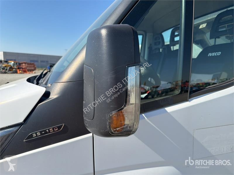 Furgoneta Iveco