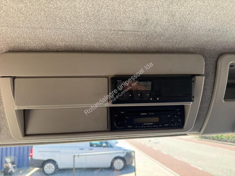 Camión Iveco PLATAFORMA ELEVATÓRIA