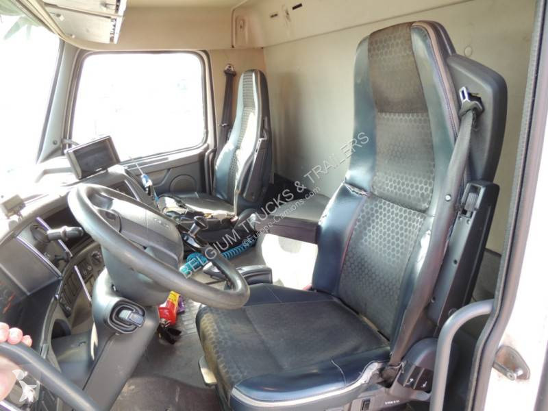 Camión Volvo 420