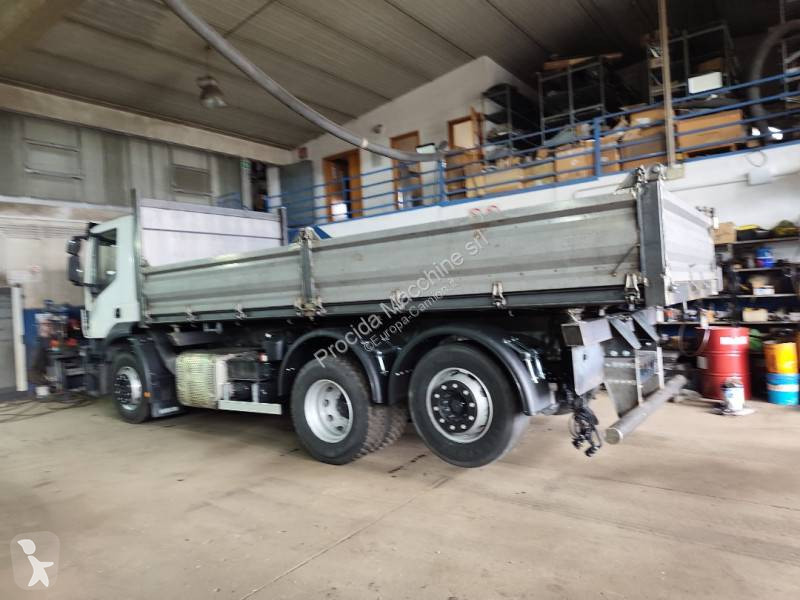 Camión Iveco AD 260 S 31 X/P