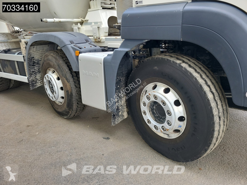 Техника для бетона MAN 32.420  8X4 Schwing 9m3...