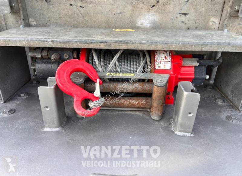 Kamion Iveco AD 320 S 36