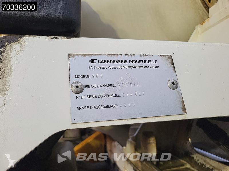 Camión MAN 32.420  8X4 Liebherr 9m3 Mixer Full...