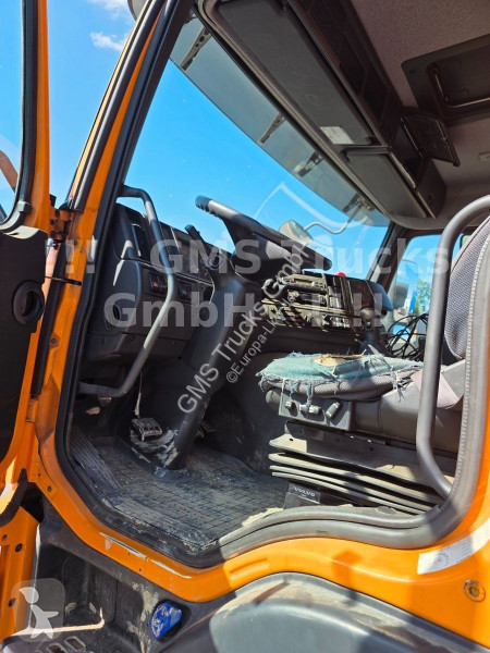 Teherautó Volvo 380 / 8X4 / 28m Hiab Kran / WINCH