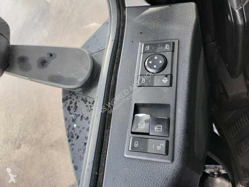 Teherautó Mercedes 2735