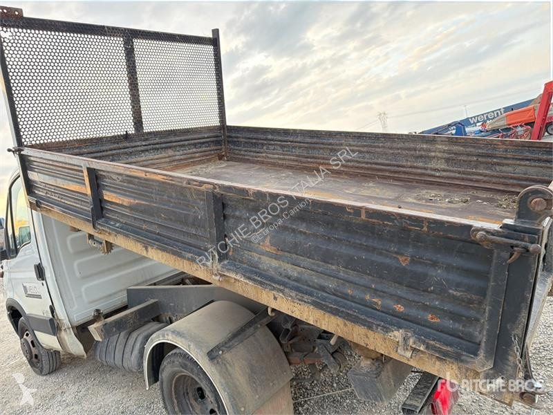 Lastbil Iveco 35A Dump Truck