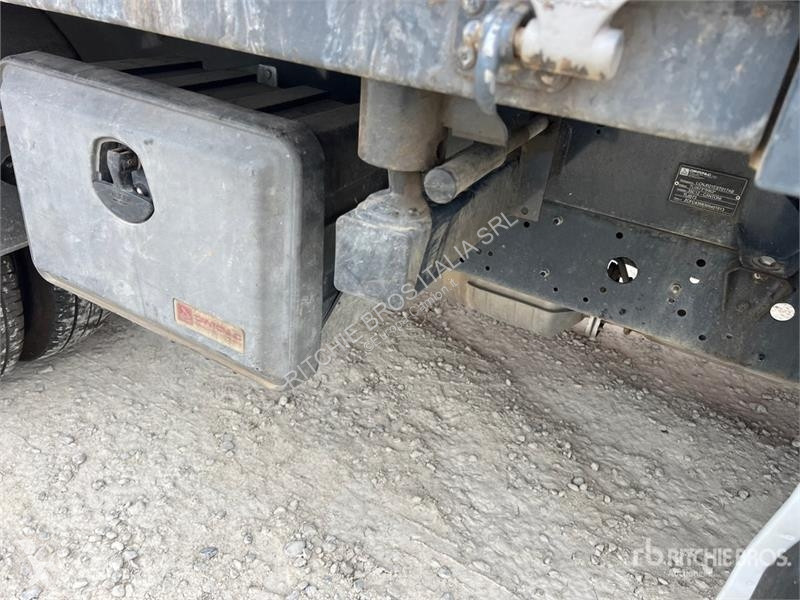 Camion Iveco 35-120 Dump Truck (Inoperable)