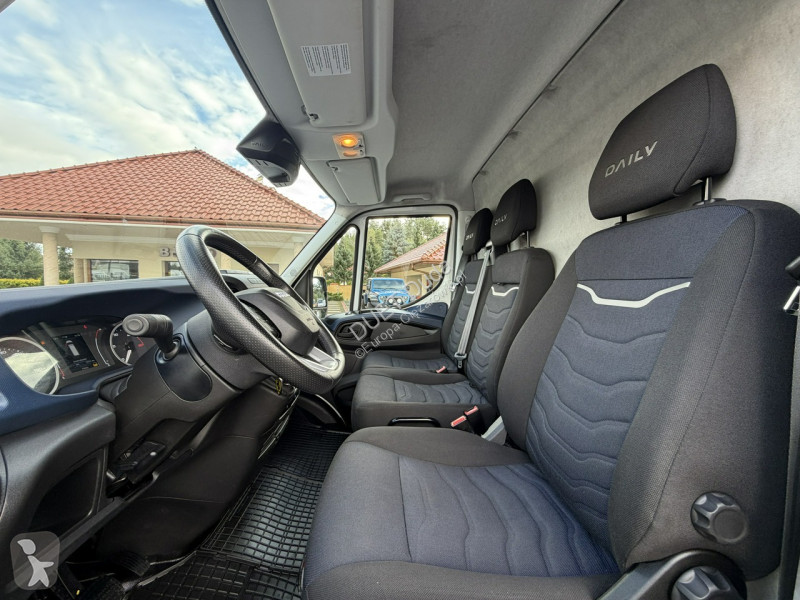 Грузовик Iveco 35S21