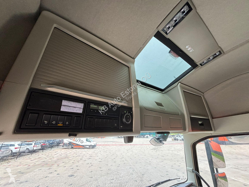 Camion Volvo 500 6x2 FOR SALE AS CHASSIS / 9...