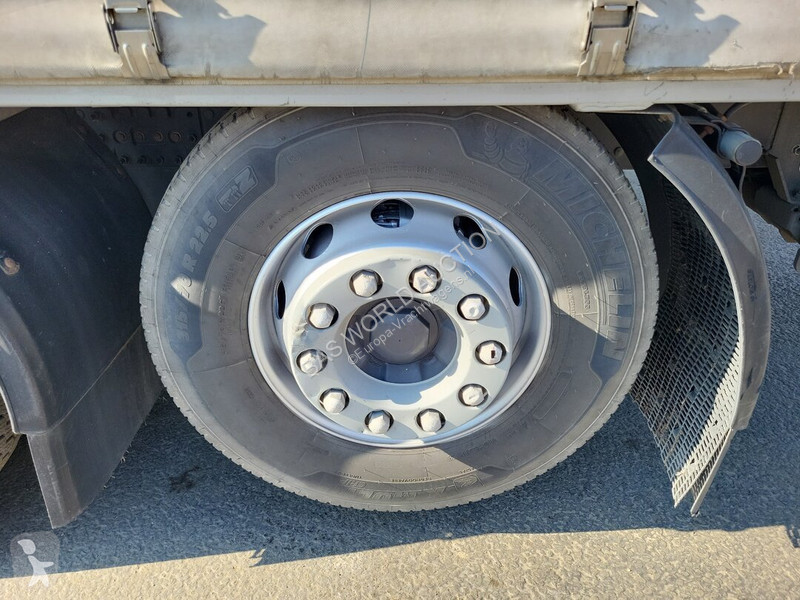 Lastbil Volvo 420