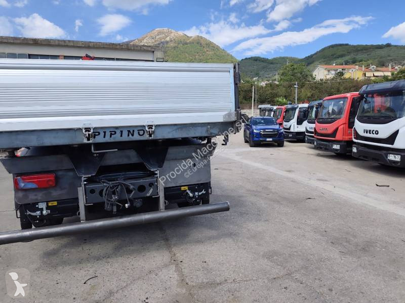 Iveco AD 260 S 31 X/P truck