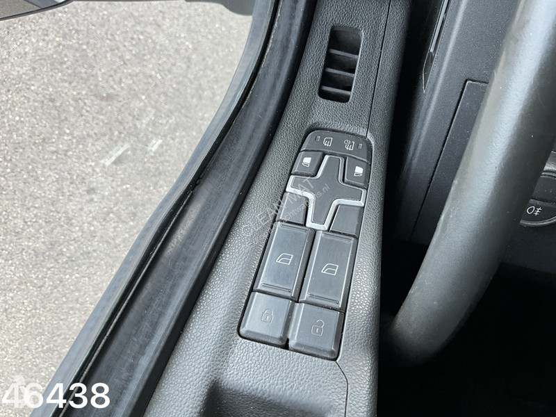 Volvo 460 8x4 Euro 6 HMF 19 Tonmeter Z-kraan truck