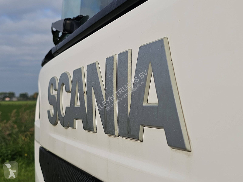 Camião Scania 320 getraenke