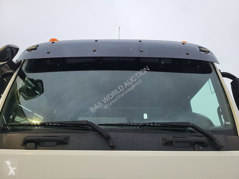 Camion MAN 33.440