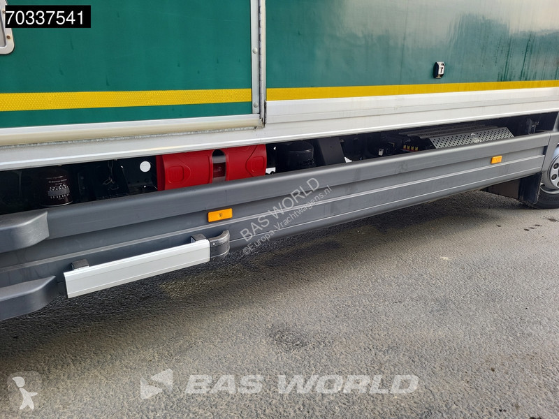 Lastbil Mercedes 1324 4X2 13t 6-Cylinder Engine...