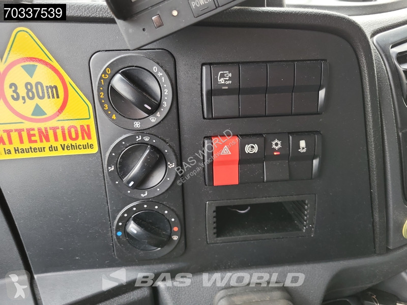 Lastbil Mercedes 1324 4X2 6-Cylinder Engine...