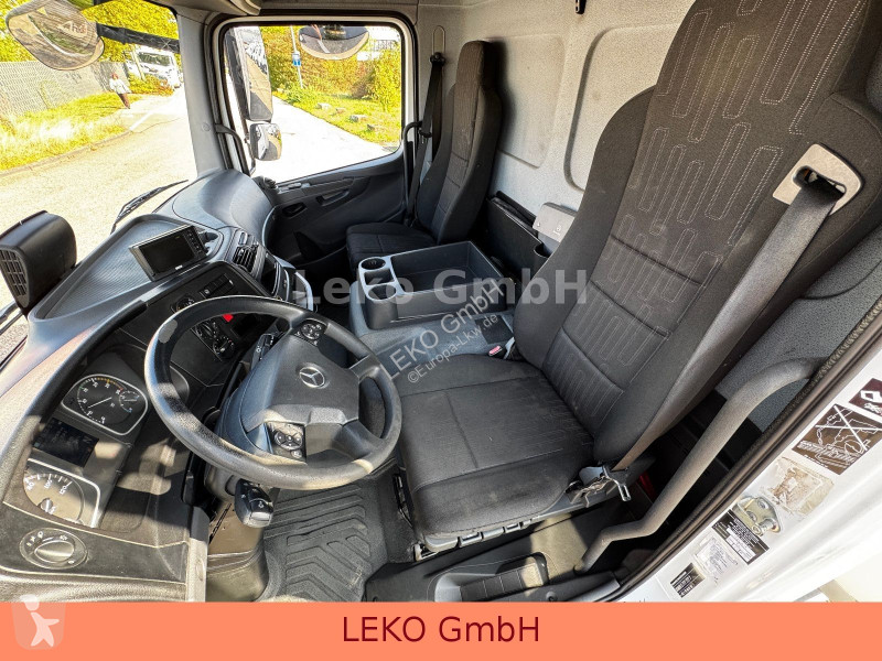 شاحنة Mercedes 1218 Mit Carrier Sp 1250Mt
