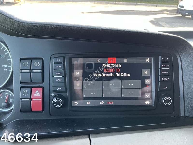 Kamion MAN TGS 8x4 Euro 6 HMF 26 Tonmeter...