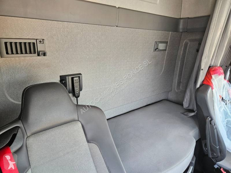 Lastbil Renault 430 P6X2 E6
