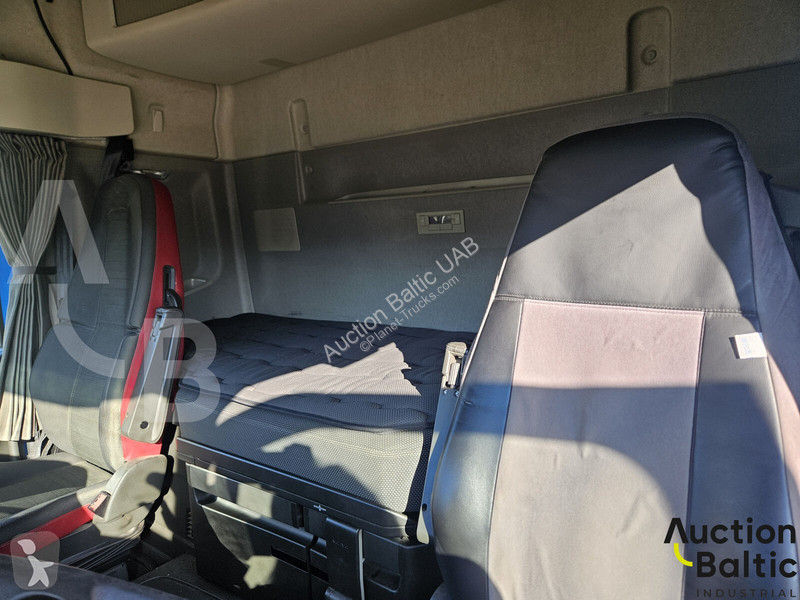Volvo 540 truck