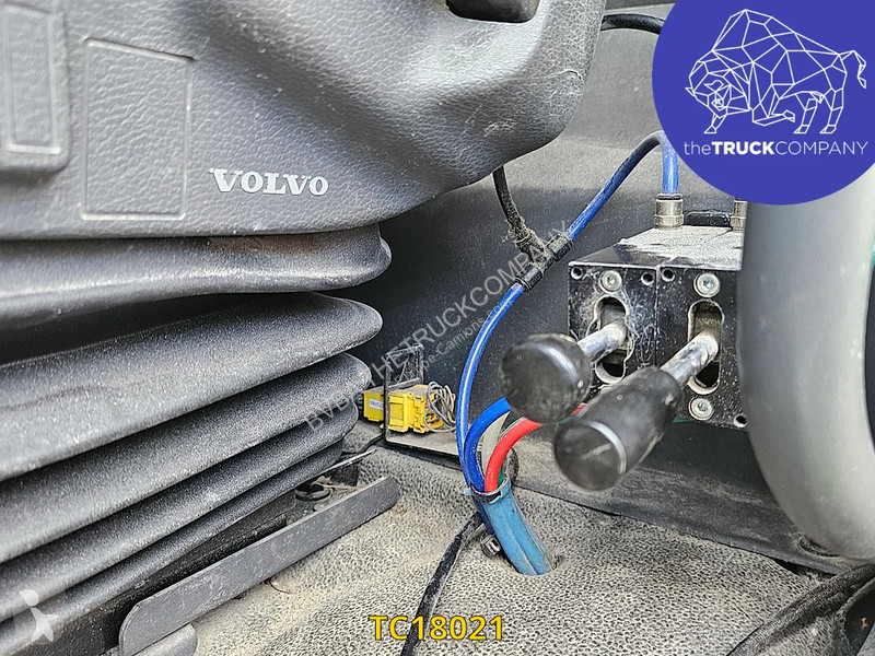 Volvo 440 truck