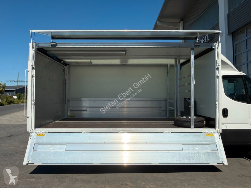 Kamion Iveco 70C21HA8/P Ewers Getränkekoffer