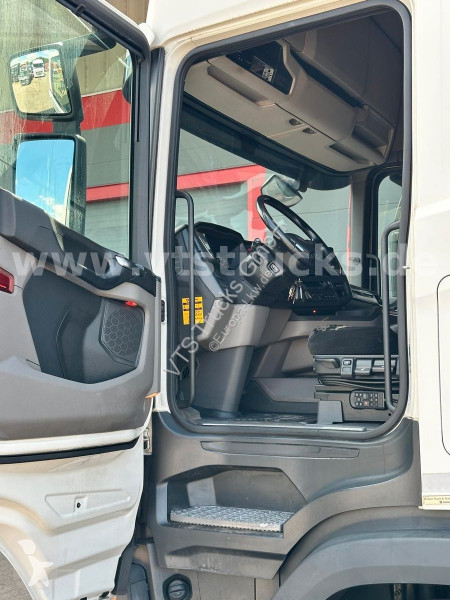 Scania R410 6x2...