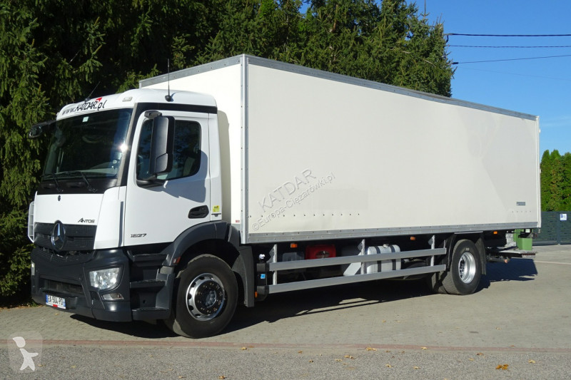 Mercedes 1827 Euro 6 kontener 21 pal 387tys.km...