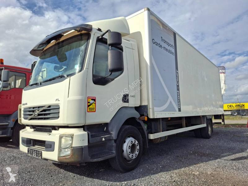 Volvo 240 truck