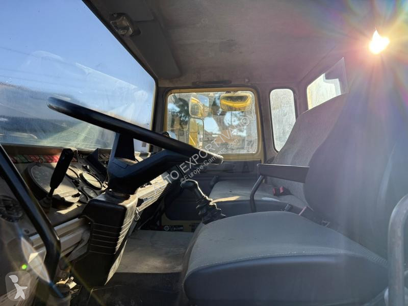 Renault M230 UE truck