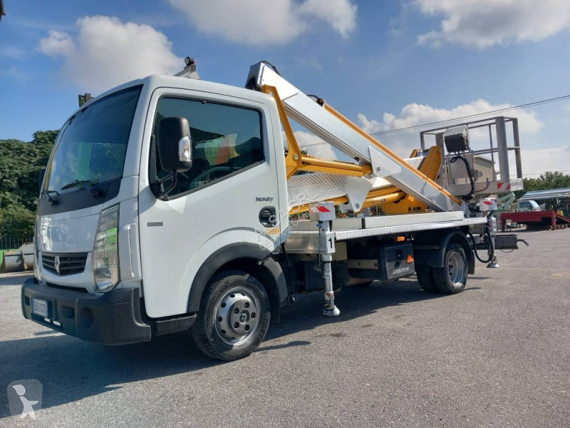 Renault mx250 truck