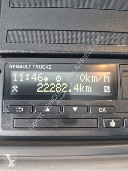 شاحنة Renault 440.26 DTI 13