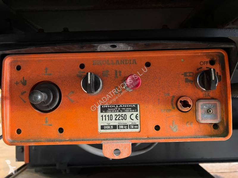 Kamion Volvo 330