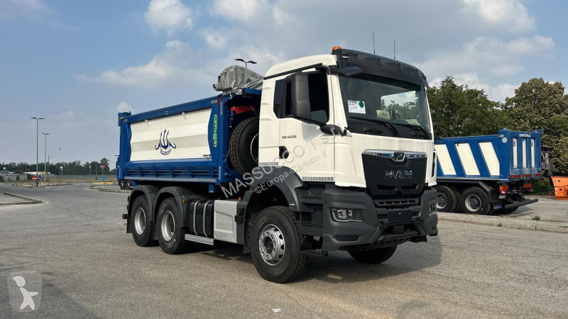 MAN TGS 33.520 6x4 truck