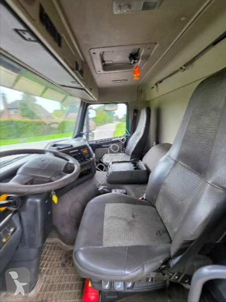 Volvo 9 4X2R FAL.9.0 RAD-A4/L90 CRANE/HOOK!! truck