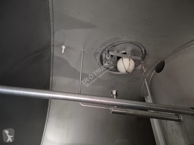 Teherautó Volvo FMX 370 16000L INSULATED INOX...