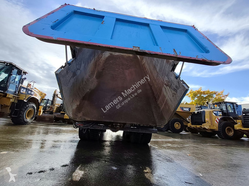 Iveco 500 8x4 kipper AD410T truck