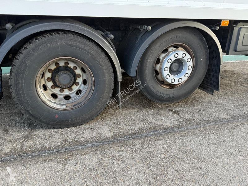 Kamion Volvo 330 6x2 EURO 6 - BOX 9,84m +...