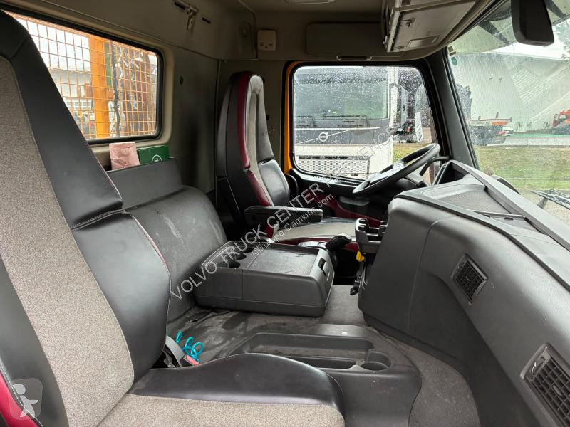 Превоз на строителна техника Volvo 13420 FMX