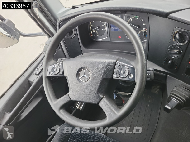 Kamion Mercedes 1218 4X2 12tonner 1500kg...