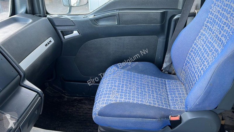 Vrachtwagen MAN 26.310 (MANUAL PUMP / BIG AXLE...