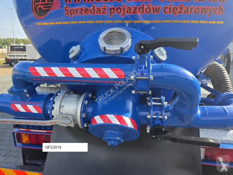 Vrachtwagen Scania LARSEN FlexVAC 311P Vacuum...