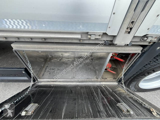 Vrachtwagen MAN 18.290