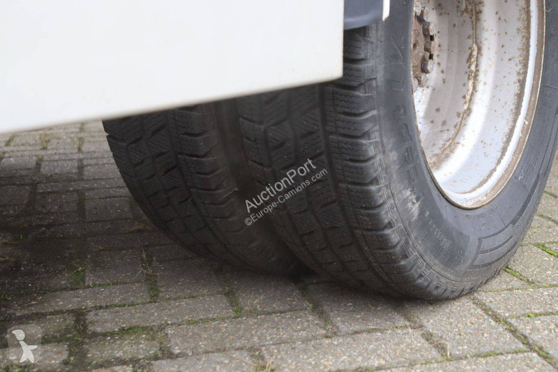 Vrachtwagen Nissan